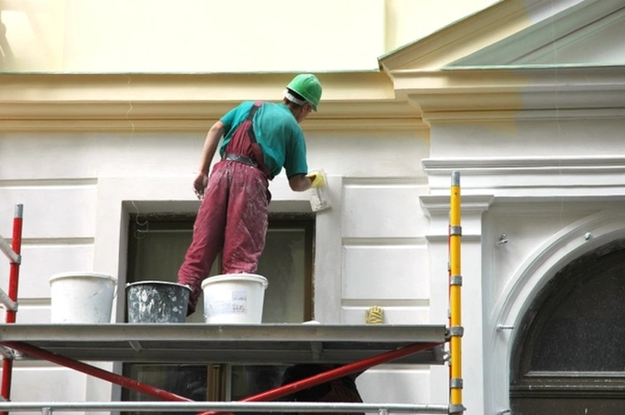 The Benefits Of Hiring Professionals For Exterior Painting Projects in Des Moines, WA The Benefits Of Hiring Professionals For Exterior Painting Projects in Des Moines, WA